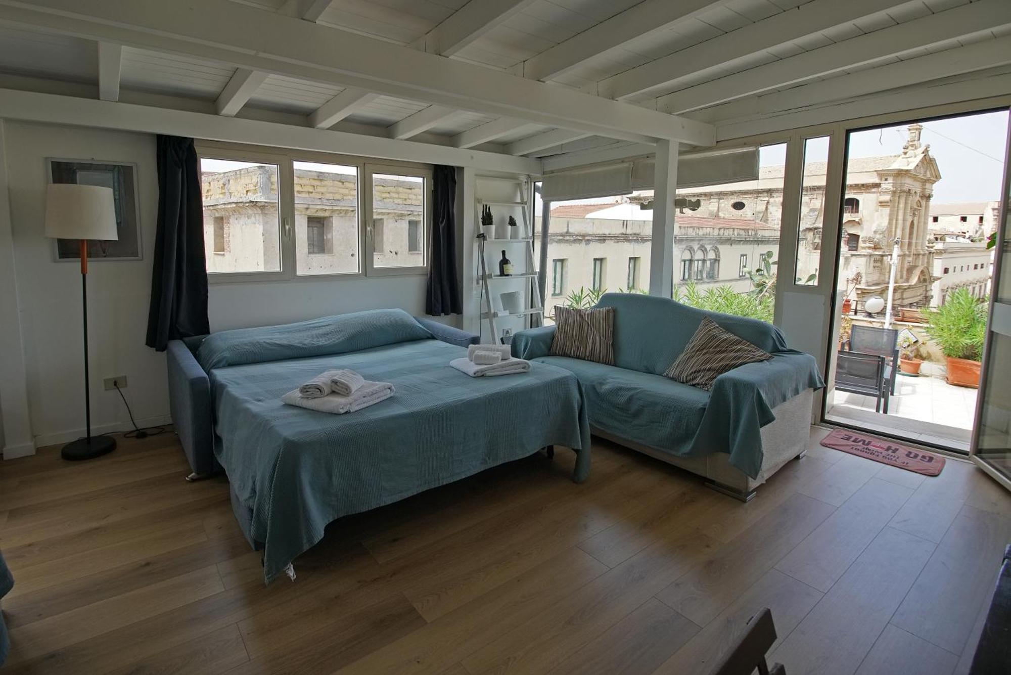 Stunning Kalsa Apartment Palermo Exterior photo